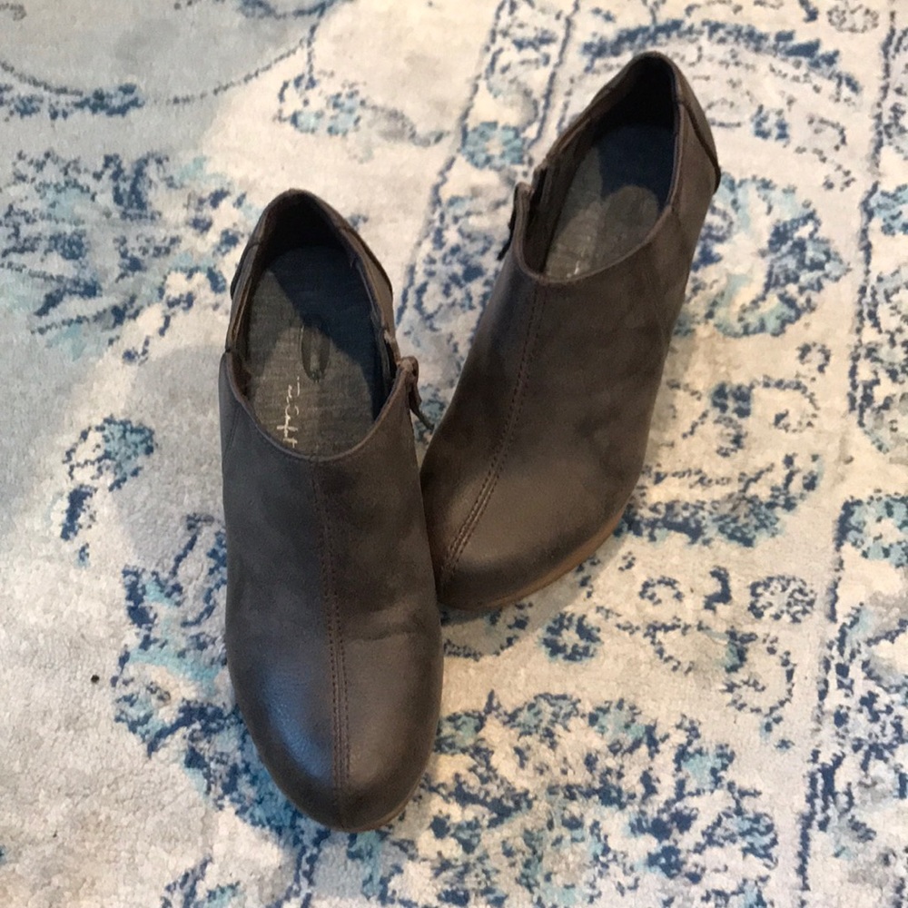 Dr. Scholl’s wedge